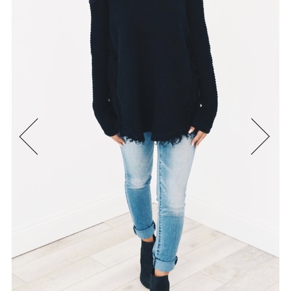 Stargaze white cold shoulder sweater distressed - Picture 2 of 8